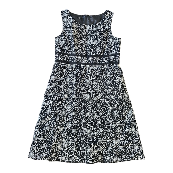 Talbots Linen Blend Sleeveless Embroidered Dress Size 10 - Picture 2 of 7